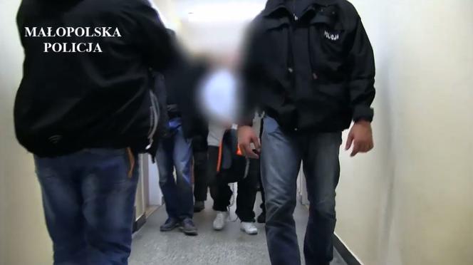 To on miał zamordować i oskórować studentkę. Policja publikuje nagranie z zatrzymania Roberta J. [WIDEO, GALERIA]