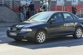 Jastrzębia. 2-letnie dziecko wpadło pod samochód