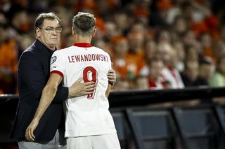 Holandia - Polska: Wiemy, dlaczego Robert Lewandowski zszedł z boiska! Jasny komunikat przed Finlandią