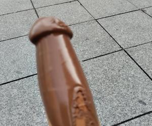 Dickery w Katowicach sprzedaje gofry w kształcie penisa i waginy. Rozpływają się w ustach!
