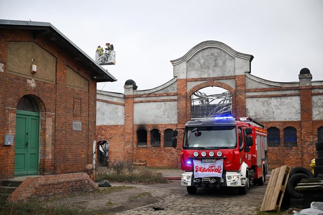 Pożar w Gdańsku ugaszony. Na pogorzelisko wkraczają policjanci 