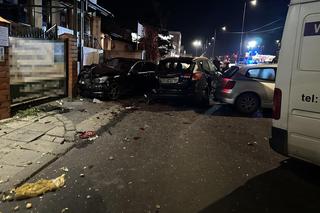 Mercedesem staranował 9 aut. Nocna demolka na Targówku