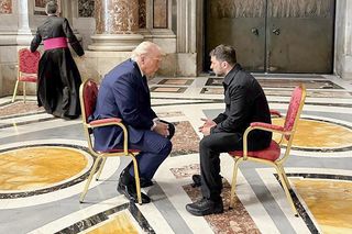 Zełenski spotkał się z Trumpem w Rzymie. Po pogrzebie papieża mają rozmawiać ponownie 