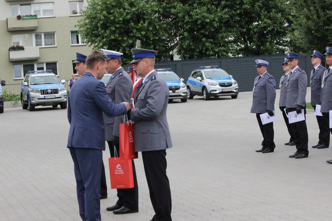 Święto policji w Toruniu. Funkcjonariusze odebrali nagrody i nominacje