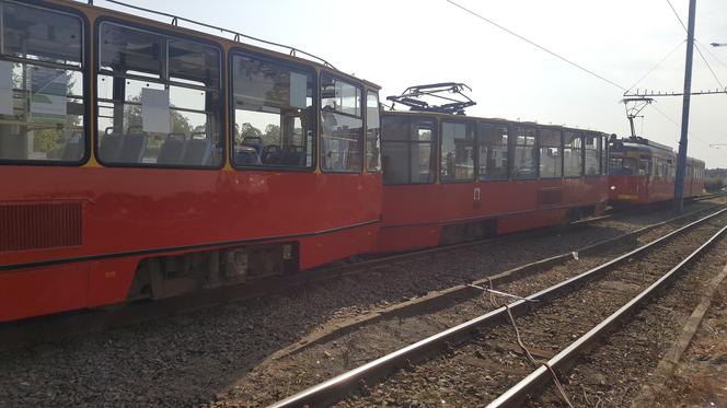 Tramwaj zderzył się z betoniarką