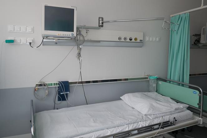 Łódzkie: W szpitalach z COVID-19 leży ponad półtora tysiąca chorych! Co się dzieje z liczbą hospitalizacji? 