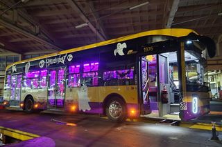 Autobus widmo w Warszawie. Ten pojazd budzi skrajne emocje!