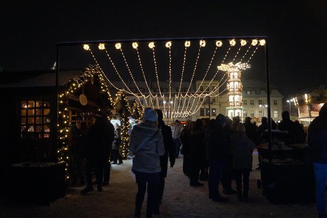 Magia świąt opanowała miasto! Byliśmy na Bydgoskim Jarmarku Świątecznym 