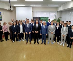 Skorzysta miasto, uczniowie i nauczyciele. Siedlecka „Samochodówka” podpisała umowę patronacką z Politechniką Warszawską