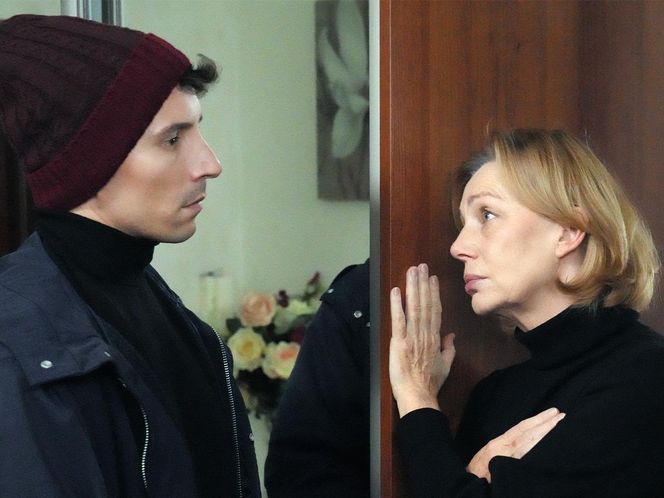 Barwy szczęścia, odcinek 3185: Wanda (Maja Barełkowska), Tomasz (Jakub Sokołowski)