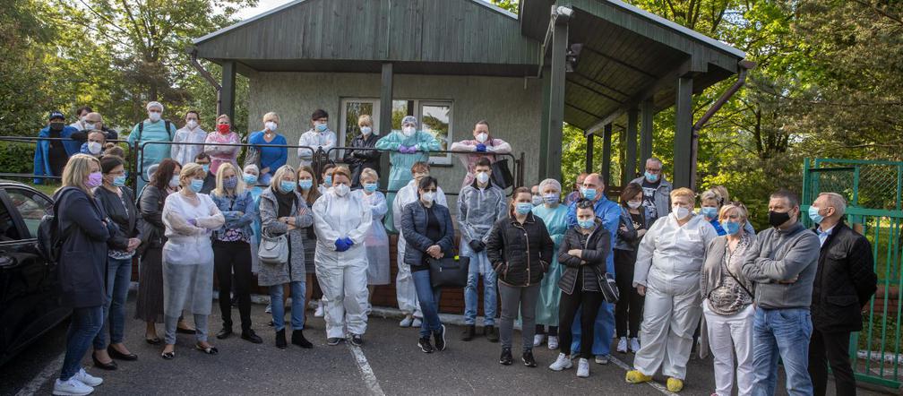 40 osób umarło! Wyrzućcie dyrektora