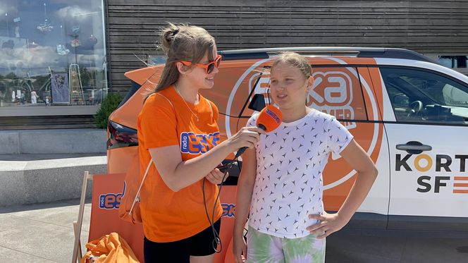 Wakacyjny patrol Eska Summer City na olsztyńskiej Plaży Miejskiej