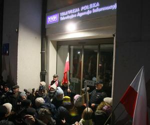 Protest przed siedzibą TVP 