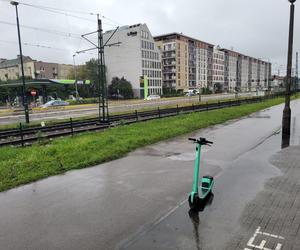 Niż genueński nad Polską. Kraków skąpany w deszczu