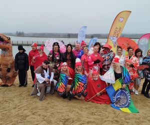 Mazowieckie Morsy otworzyły sezon morsowania 2025/2026 nad zalewem w Siedlcach