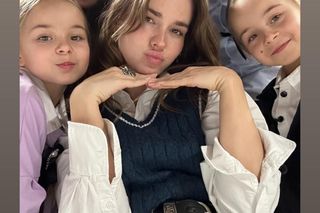 M jak miłość Wigilia ekipowa. Marcin Mroczek, Rafał Mroczek, Dominika Kachlik, Dominika Suchecka, Mira Fareniuk, bliźniaczki Nadia i Natalia Witkowskie