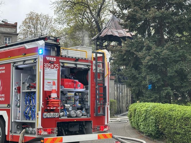 Ktoś podpalił zabytkową drewnianą mającą 208 lat dzwonnicę