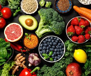 Obniżają cholesterol, zapobiegają miażdżycy, wymiatają trójglicerydy z krwi. Jedz codziennie