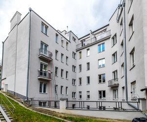 Blok przy ul. Słonecznej 50 w Warszawie