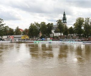 Fala kulminacyjna przepływa przez województwo lubuskie. Tak wygląda Krosno Odrzańskie