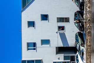 Przewrócony dom w Kielcach