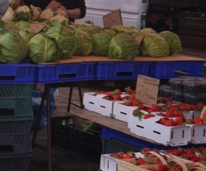 Ceny warzyw i owoców na targowisku w Skarżysku