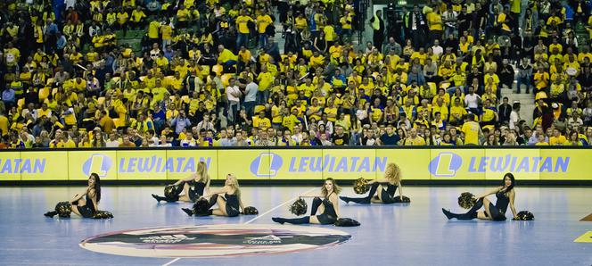 Dziewczyny z HASAO Show Dance & Cheerleaders