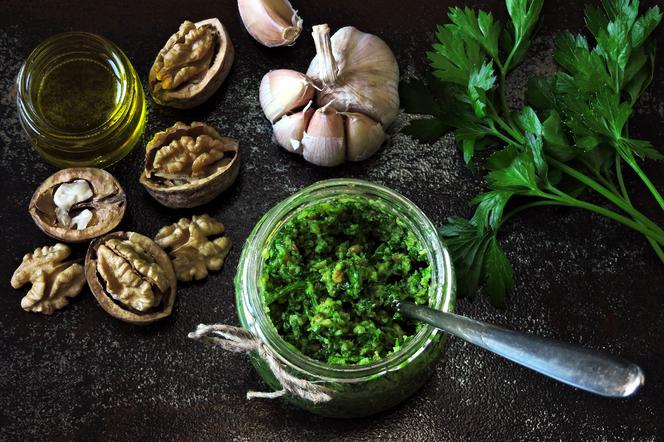 Pesto pietruszkowe - do pieczywa i makaronów