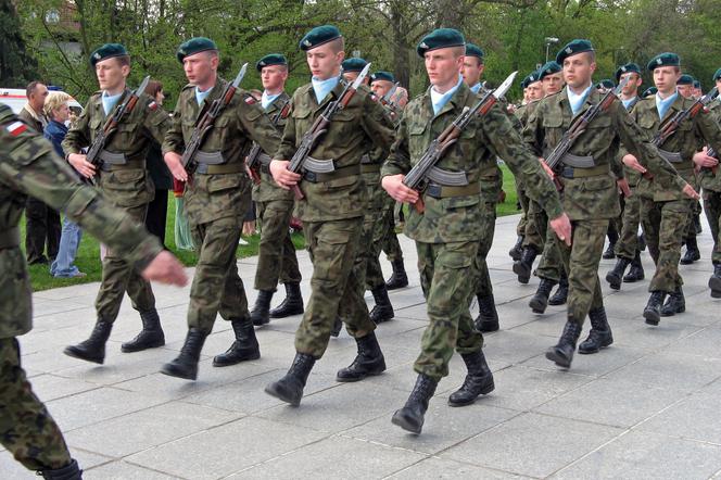 Uczniowie klasy wojskowej będą chodzić w mundurach - jak w prawdziwym wojsku
