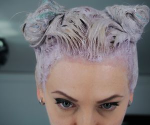 Nałóż majonez na włosy. Będą wyglądać jak po zabiegu za 500 zł