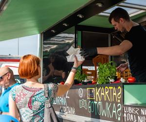 Największy zlot food trucków w Łodzi! W weekend startuje Wielka Szama