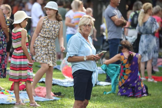 Tysiące kobiet i dziewcząt na pielgrzymce do Piekar Śląskich. "Jestem w Kościele, więc idę"