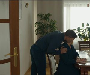 Barwy szczęścia, odcinek 3198. Tomasz (Jakub Sokołowski), Wanda (Maja Barełkowska)