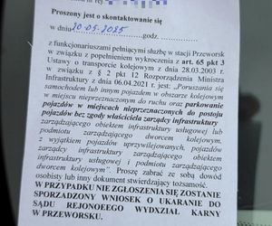 Mandaty za parkowanie przy PKP