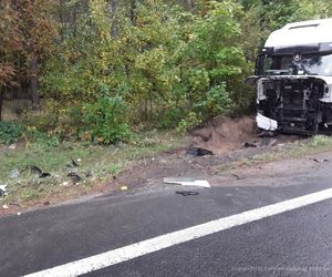 Piotrków Trybunalski. Śmiertelny wypadek kierującej saabem. Zginęła na oczach dzieci [ZDJĘCIA].