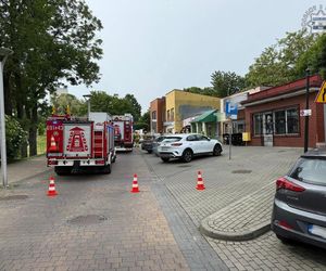 Żory: 73-latek wjechał autem w salon beauty