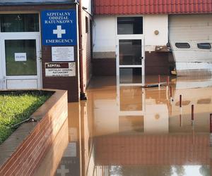 Szpital powiatowy w Nysie sprząta po wielkiej wodzie. Kiedy wznowi pracę?