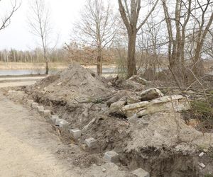 W Warszawie powstaje drugie lapidarium. Miasto nie usunie betonowych odpadów. To artefakty