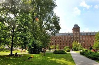 Frankofońskie Centrum Zatrudnienia na Politechnice Łódzkiej. Będzie można zapisać się m.in. na kursy językowe 
