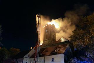 Lubuskie: Pożar zamku w Żarach! Zawaliła się kopuła wieży [AUDIO]