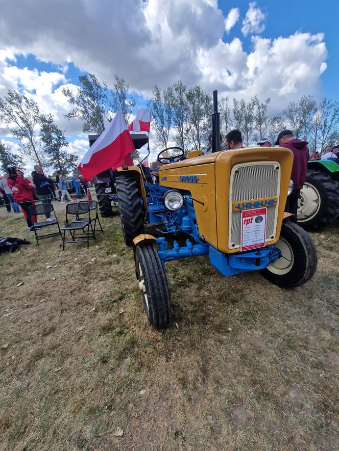 XXIII Międzynarodowy Festiwal Starych Ciągników i Maszyn Rolniczych im. Jerzego Samelczaka. Zdjęcia z parady i terenu festiwalu