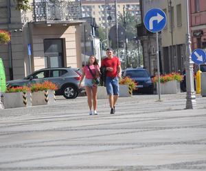 Złota polska jesień w Kielcach. Pogoda dopisuje spacerującym