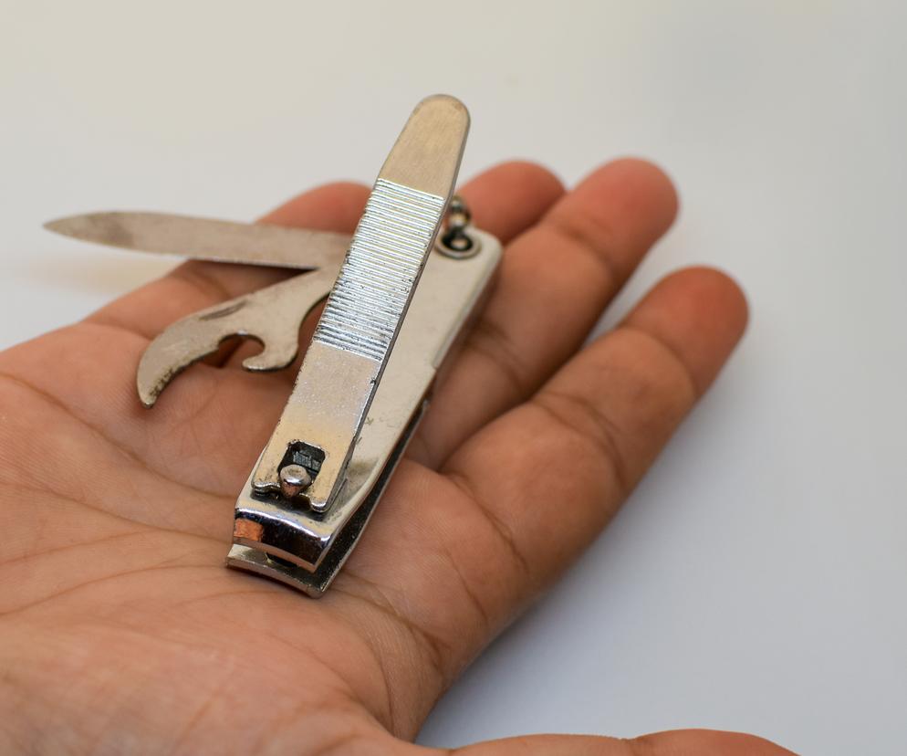 Brudne sekrety narzędzi kosmetycznych. Mikrobiolog wskazuje 6 najbrudniejszych akcesoriów