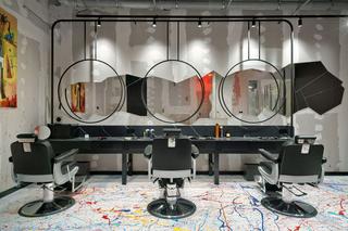 Niezwykłe wnętrza salonu fryzjerskiego w Warszawie