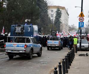 Protest rolników pod Sejmem - starcia z policją