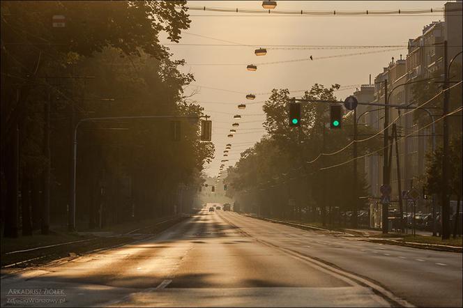 Widok na Al. Waszyngtona o poranku