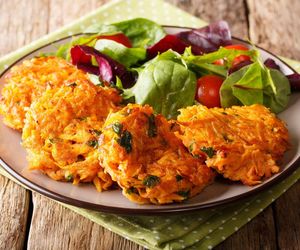 Cukinię i ziemniaki zastąpiłam tym warzywem. To najlepsze placki marchewkowe, jakie jadłam 