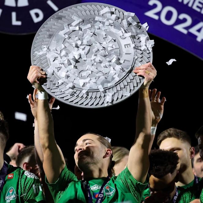 Partnerki piłkarzy mistrza Islandii