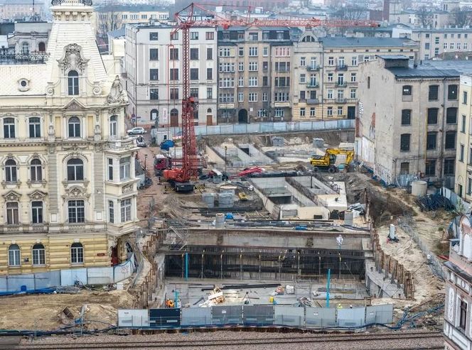 Budowa przystanku Śródmieście w Łodzi styczeń 2025