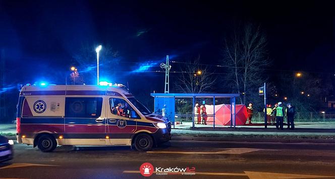 Śmiertelny wypadek na przystanku tramwajowym w Krakowie